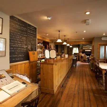 The Bear & Swan Penzion 5*